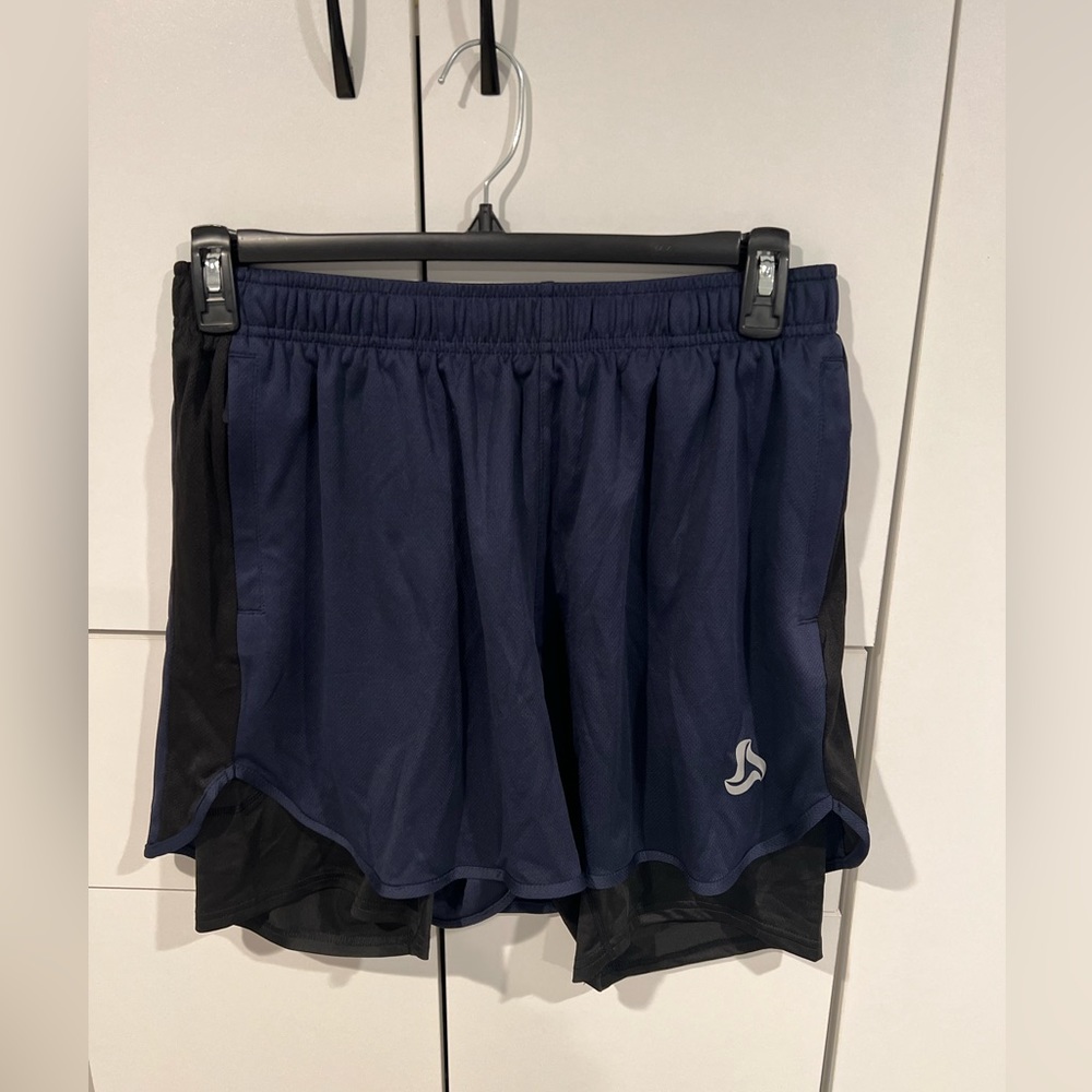SilkWorld training shorts .‎ Size L